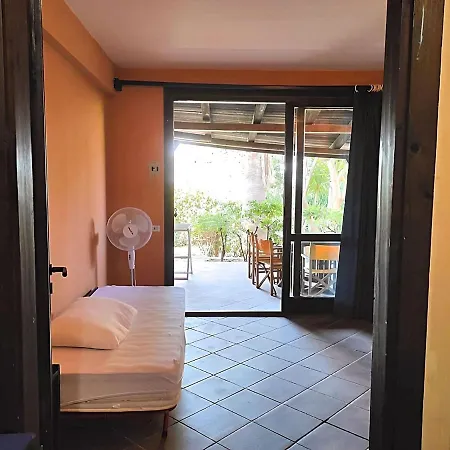 Appealing In Sant Irene Torre Vecchia With Garden Appartamento *