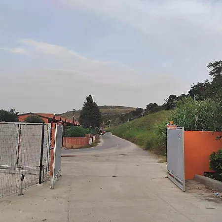 Appartamento Appealing In Sant Irene Torre Vecchia With Garden San Costantino